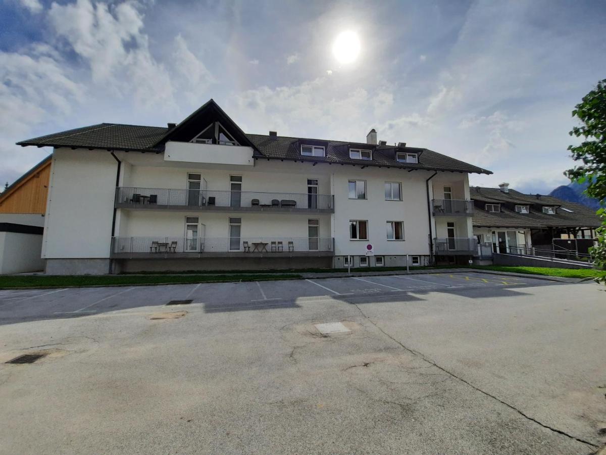 Apartments Trio Kranjska Gora Esterno foto